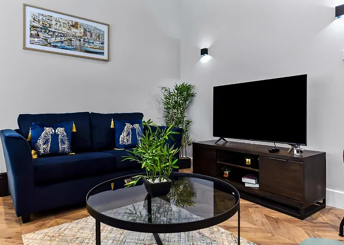 Welcoming And Radiant - Lovely & Family Friendly!