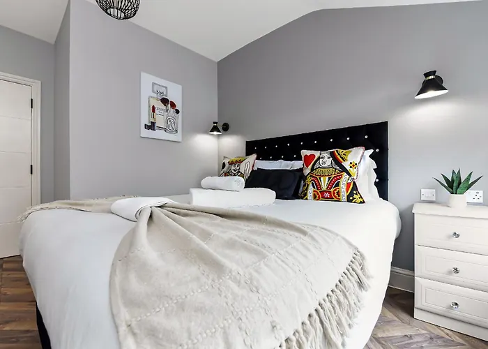 Welcoming And Radiant - Lovely & Family Friendly!